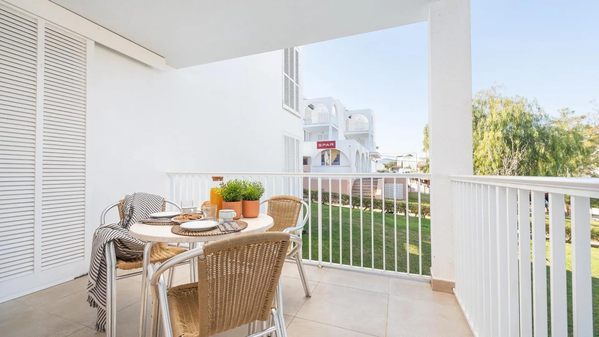 Apartamentos Ferrera Pins Cala Ferrera