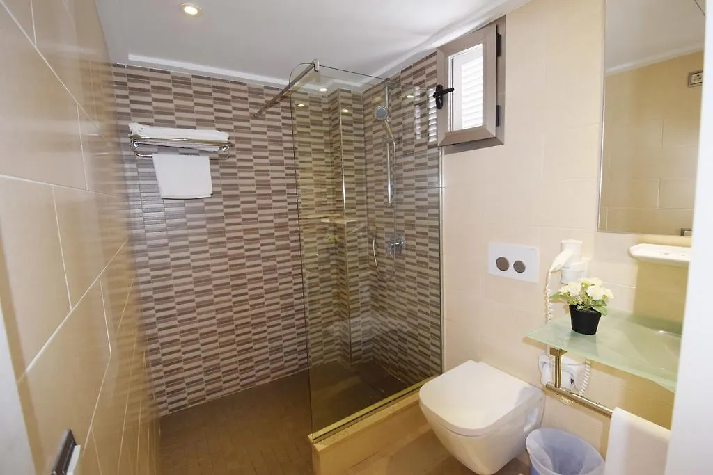 Apartamentos Ferrera Pins Cala Ferrera  Apartment