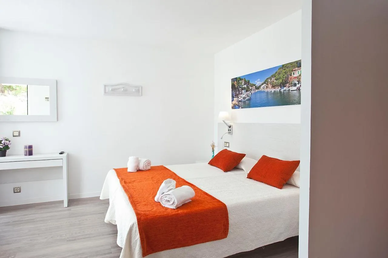 Apartamentos Ferrera Pins Cala Ferrera